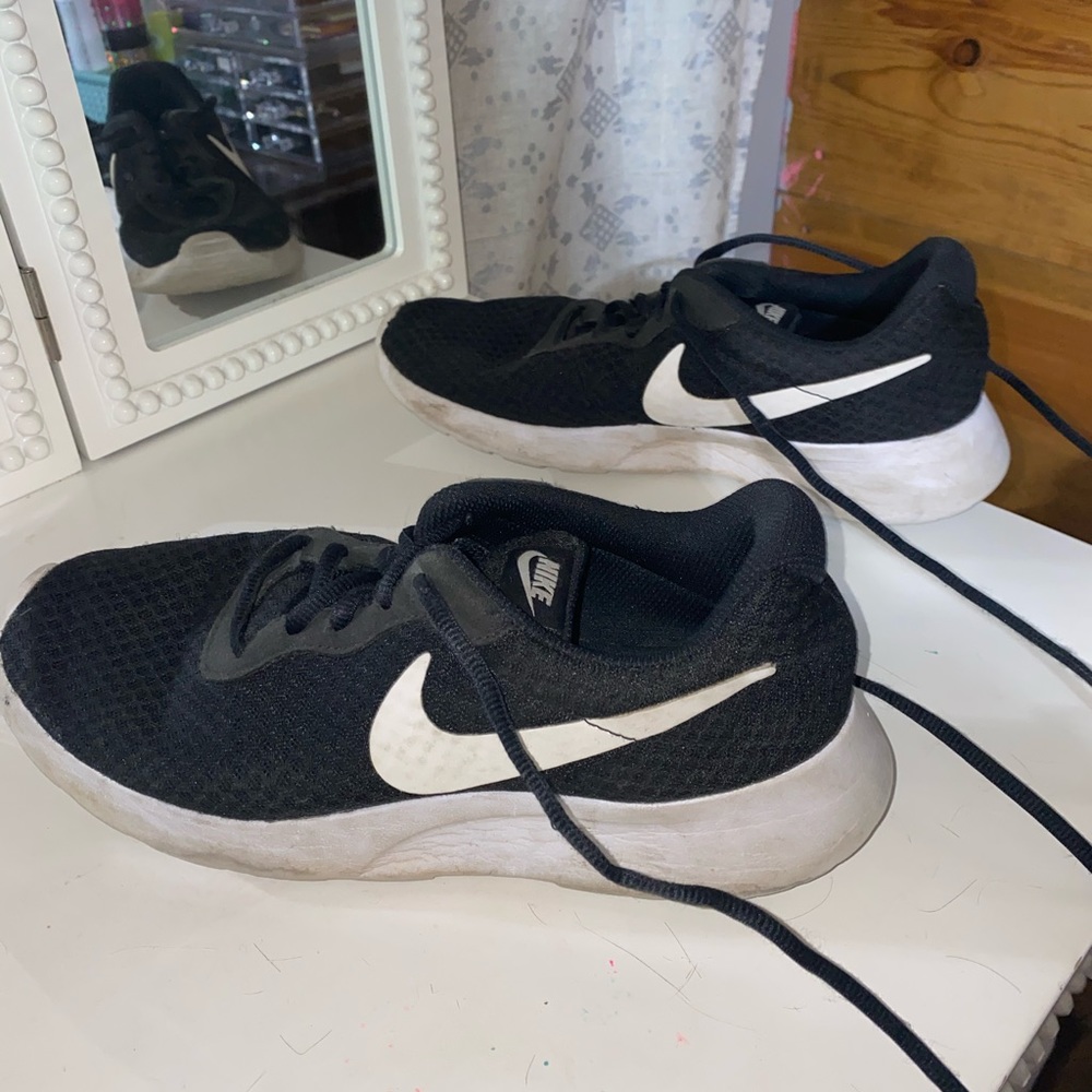 tennis shoes